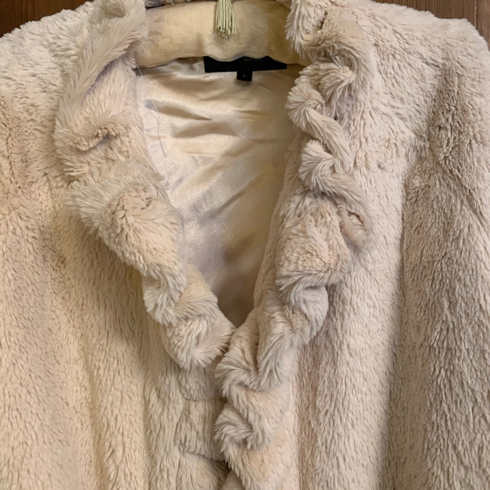 Damselle New York Large short Coat - Picture 2 of 6